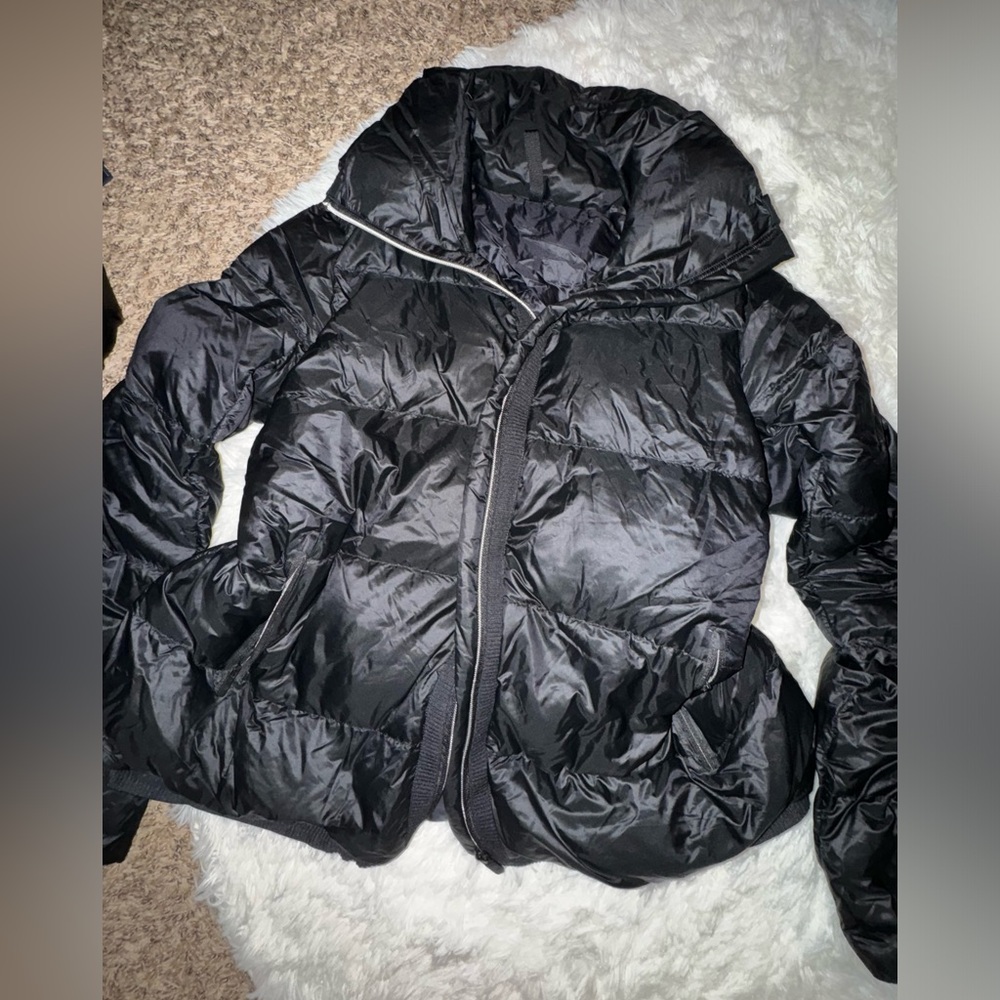 Lululemon Wunder Puff